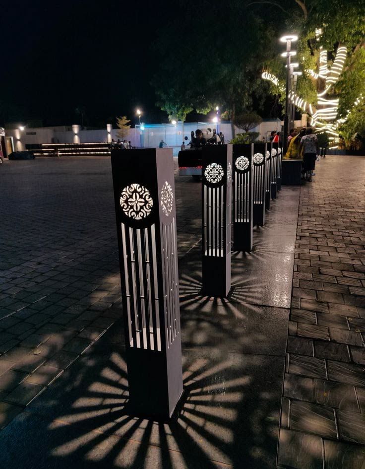 Decorative bollard lights night