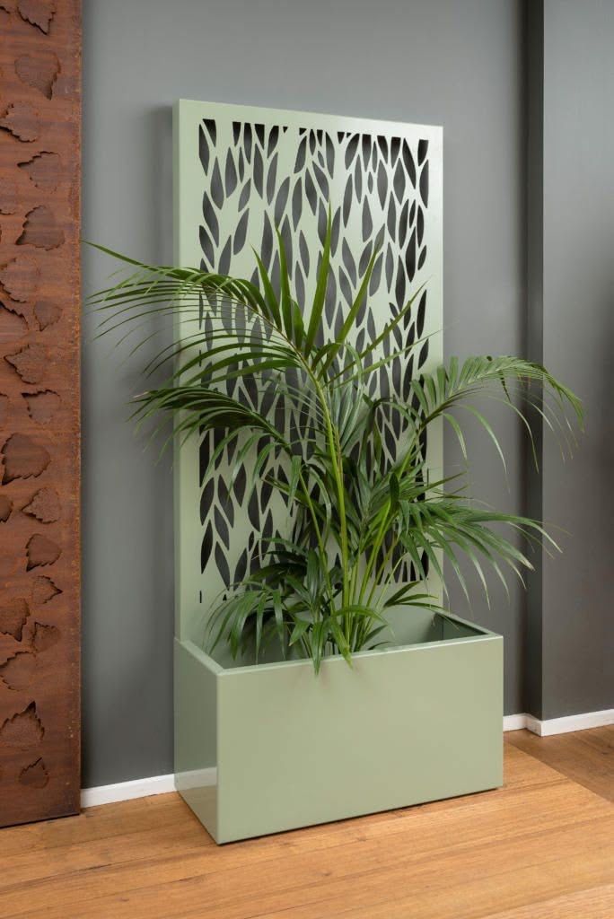Decorative screen planter indoor