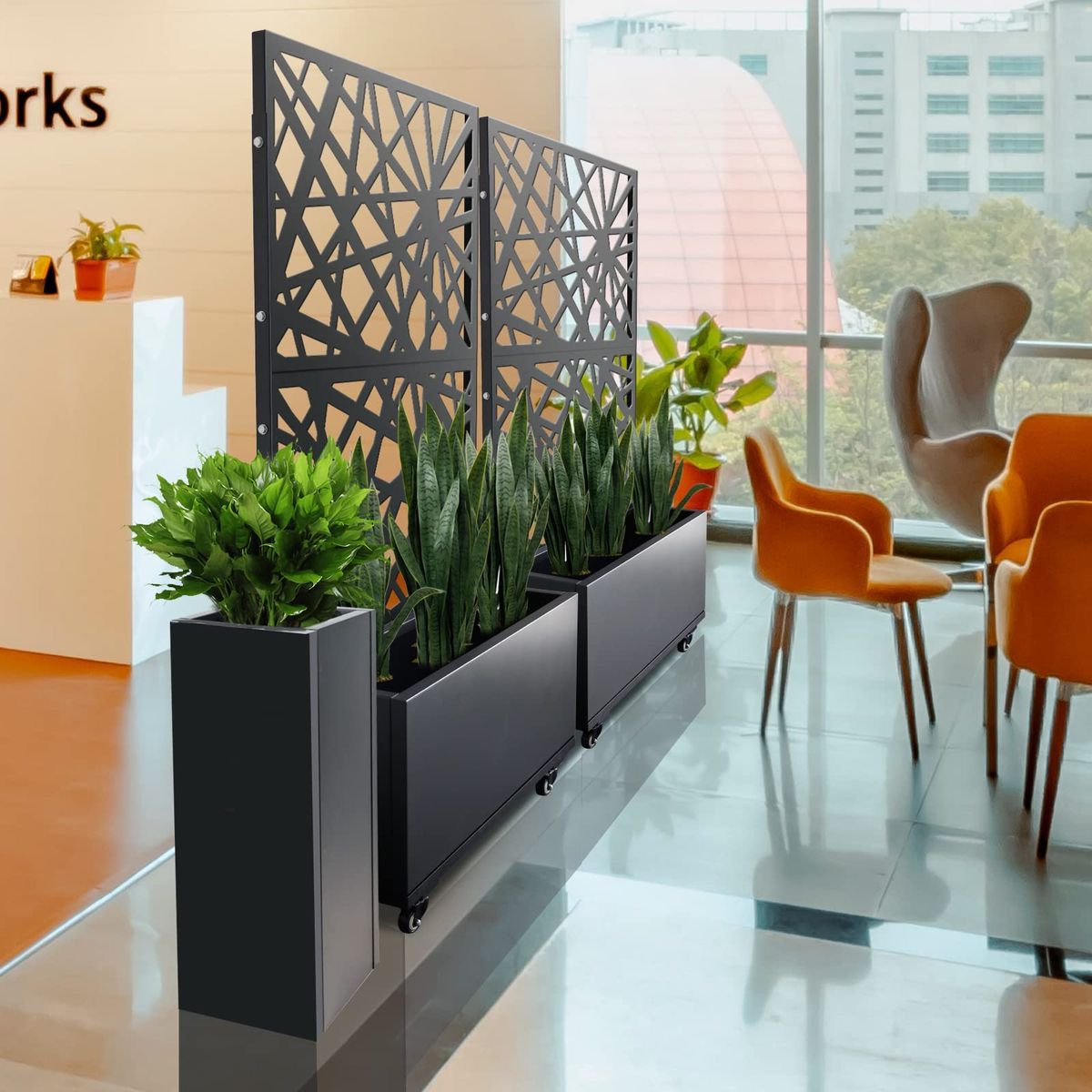 Decorative screen with planter office